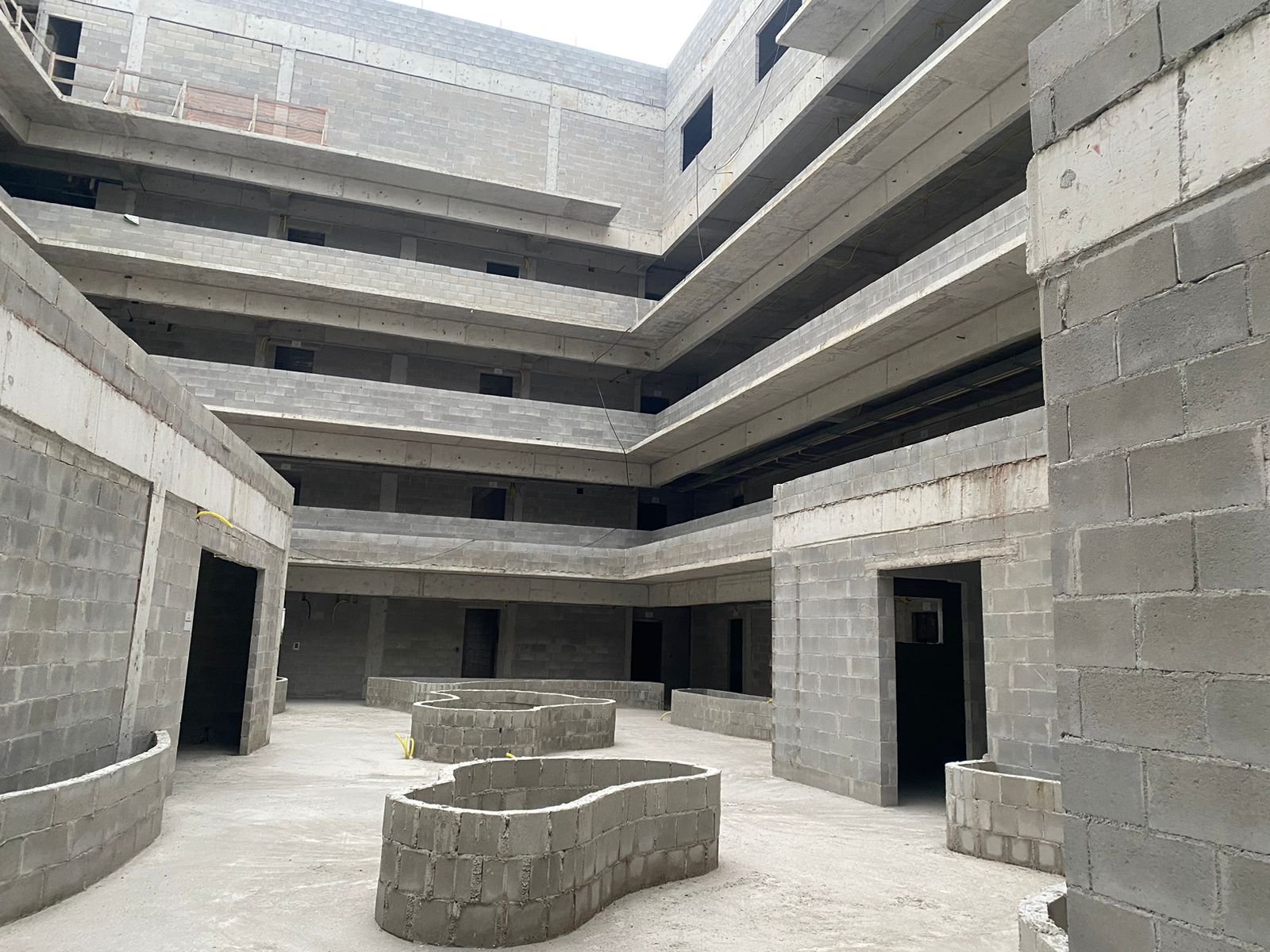 Miriad-1-Obras-Abril-1